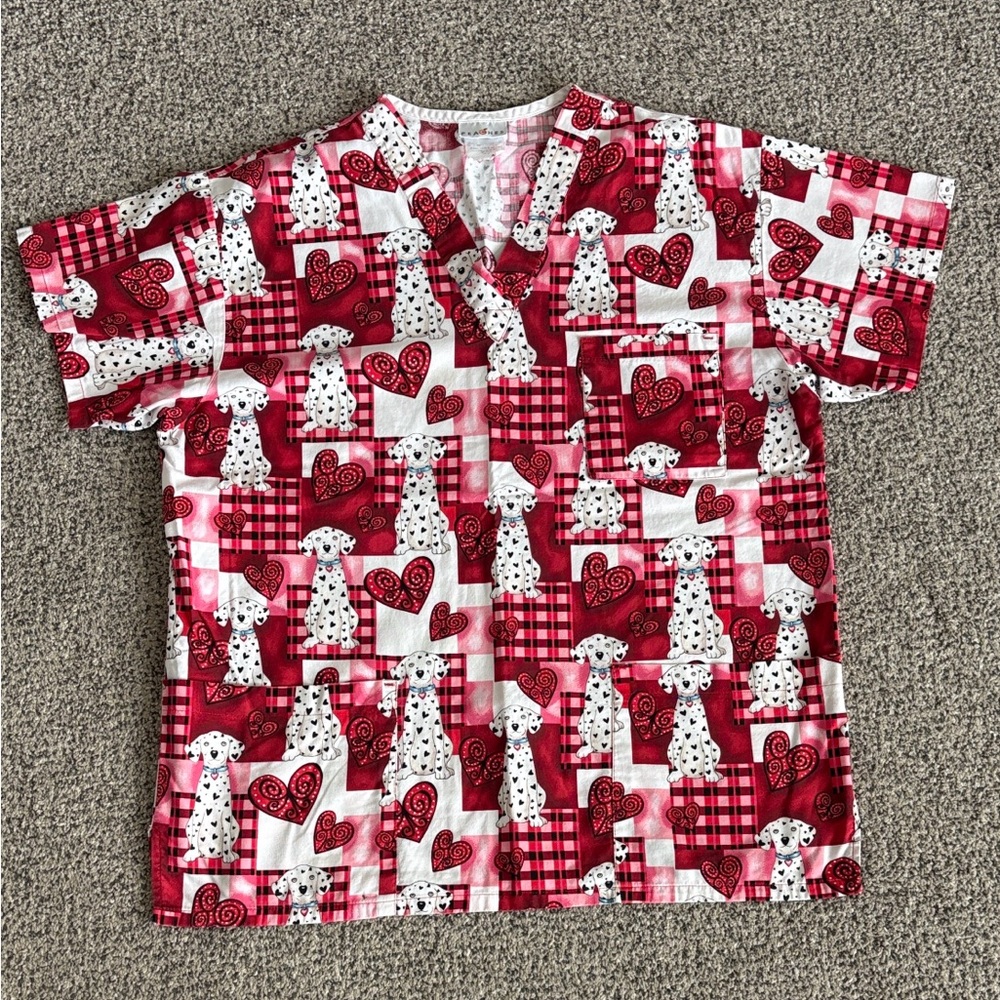 Lot of 15 Scrub Tops - Picture 5 of 10